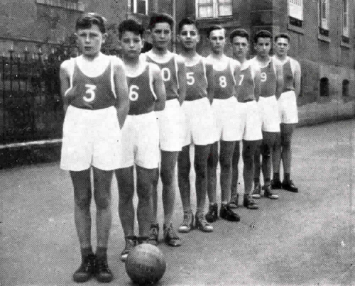 1955 - Équipe de football des minimes