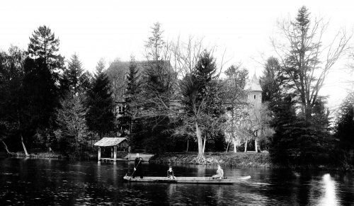 1939 - Barque sur l'Ill devant le château de Werde